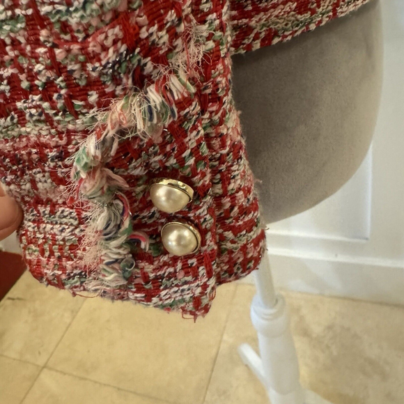 Zara Woman Red Pink Tweed Boucle Jacket Blazer M Pearl Button Frayed Blogger - Picture 14 of 16